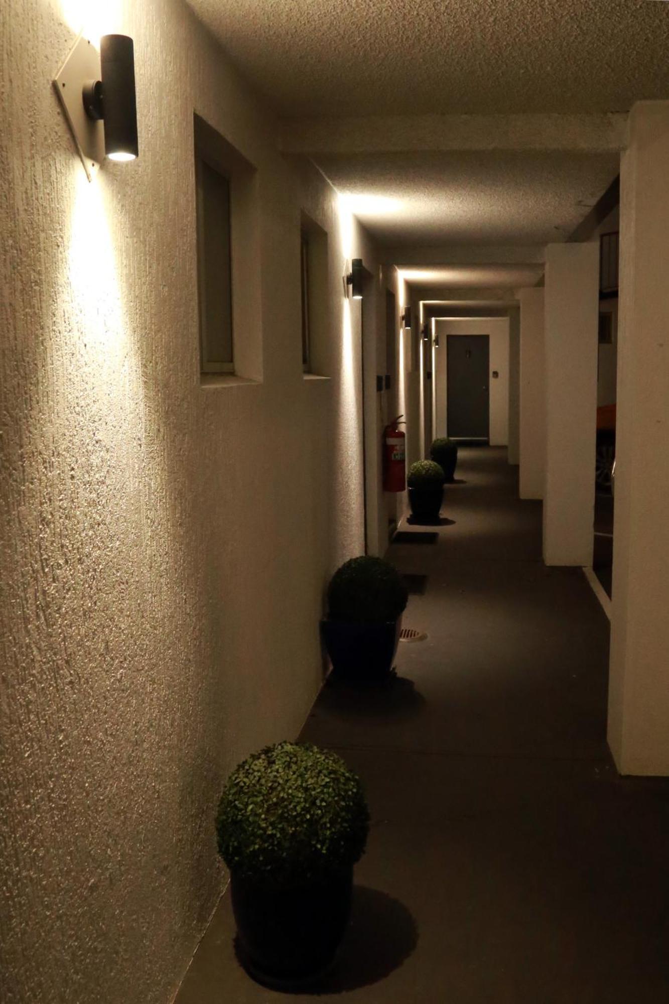 Zorba Waterfront Motel 3*