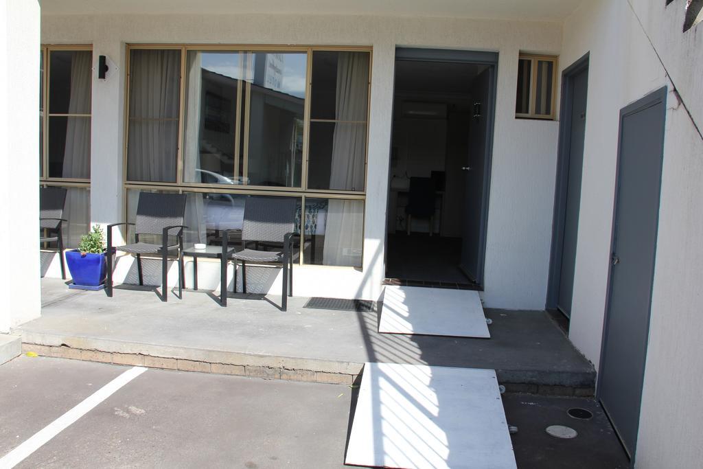 Zorba Waterfront 3*